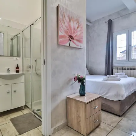 Verdi - Nel Centro Di Gasthuis Bologna